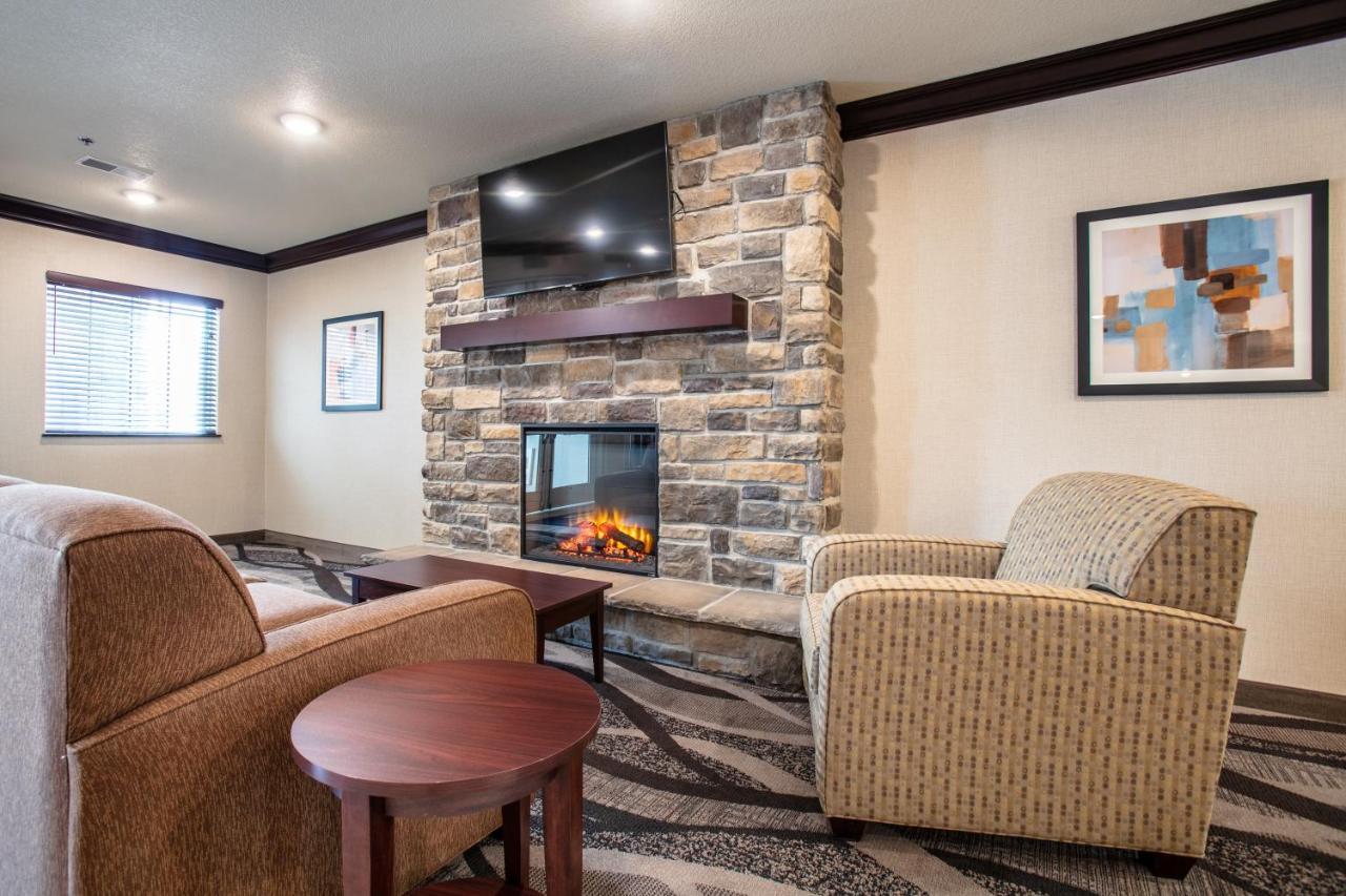 Cobblestone Inn & Suites - Pine Bluffs Eksteriør bilde